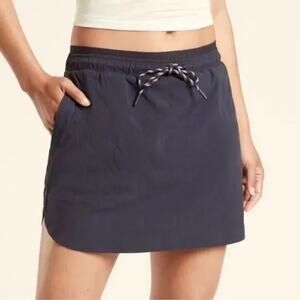 Athleta Trekkie Crest Skort Black 16